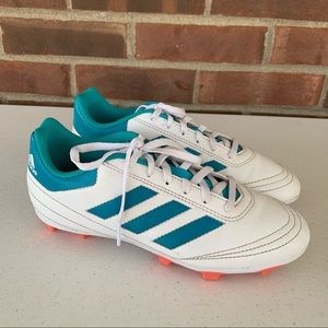 Adidas Boys Soccer Cleats Size US 5.5 Green White